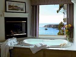North Cliff Hotel's Jacuzzi room